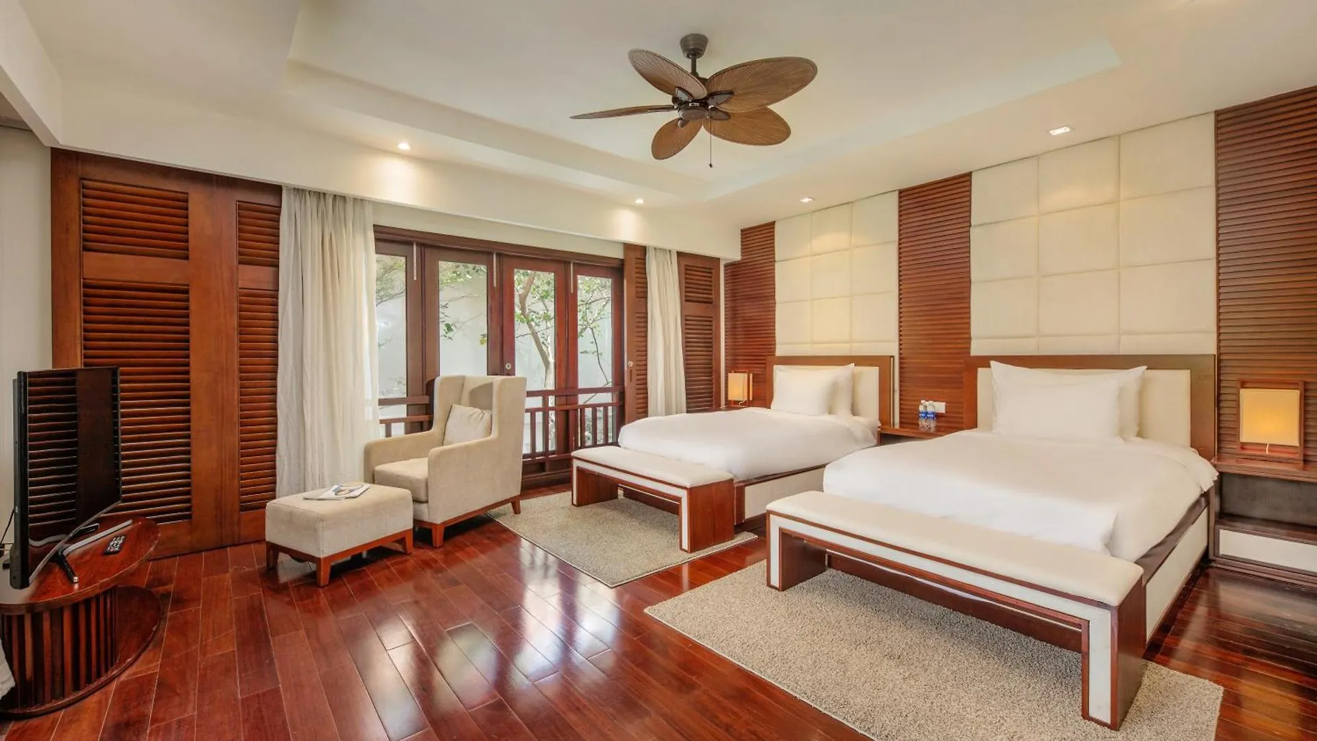 Abogo Champa Villa Beach Da Nang 0*,  Vietnam