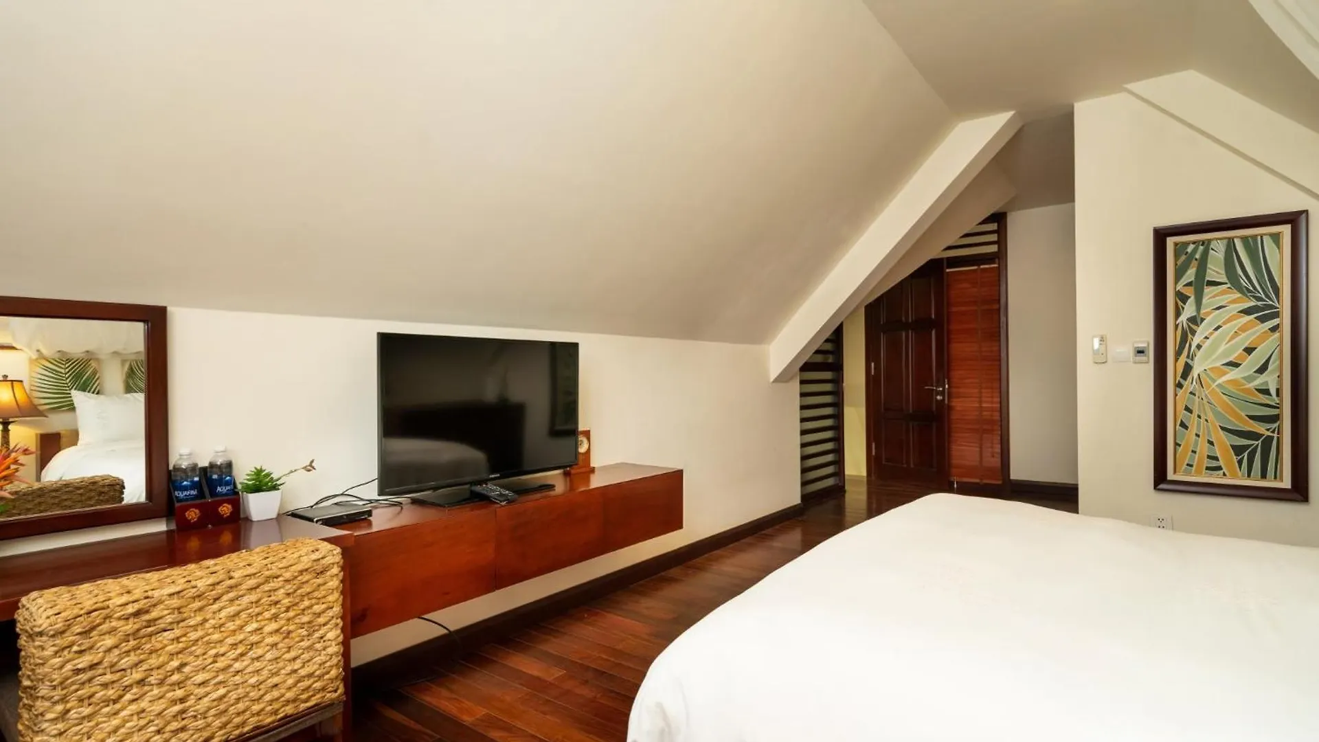 Abogo Champa Villa Beach Da Nang 0*,  Vietnam